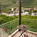 Picturesque * Leonídion