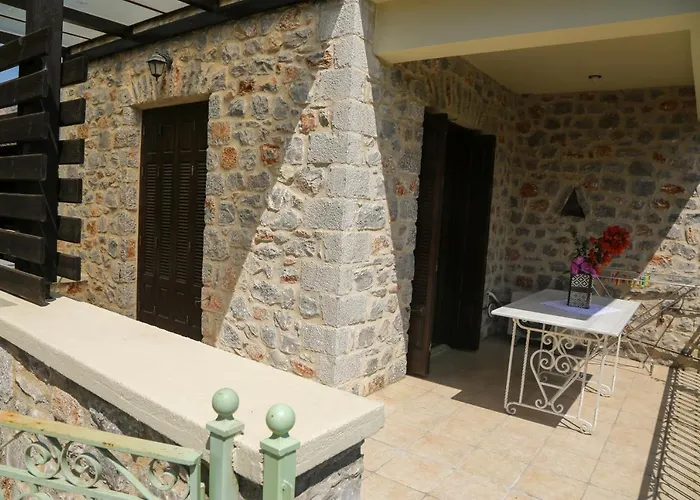 Picturesque Gospodarstwo wiejskie Leonídion